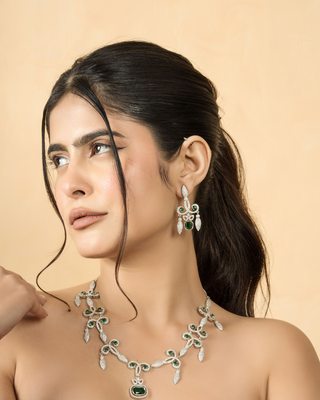 Emerald Enchant Necklace Set