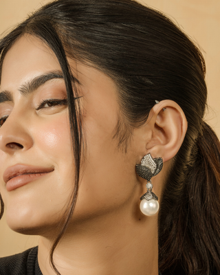 Blush Pearl Bloom Earrings